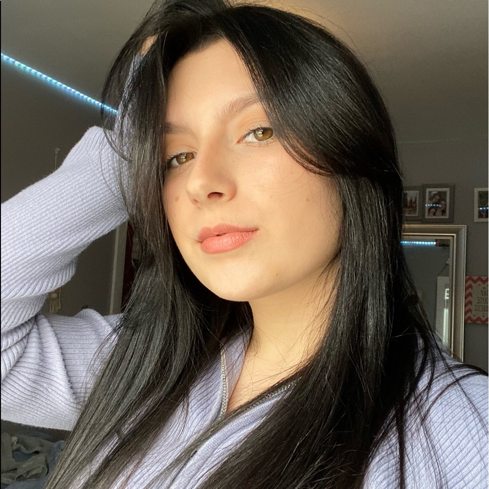 Meet your Posher, Jade